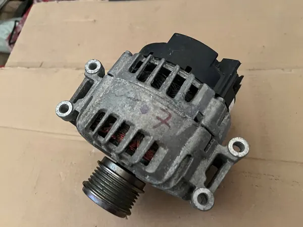 VW AUDI SKODA Vaihtovirtageneraattori image 2