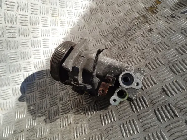 Compressor ar condicionado OEM 926008367R Dacia Duster 1.2 TCE image 3