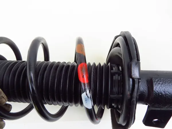 Amortizzatore McPherson anteriore sinistro Volvo V40 II image 10