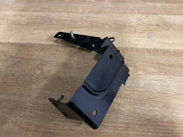 Support de radiateur gauche MERCEDES S-CLASS W222 A2225041300 image 1