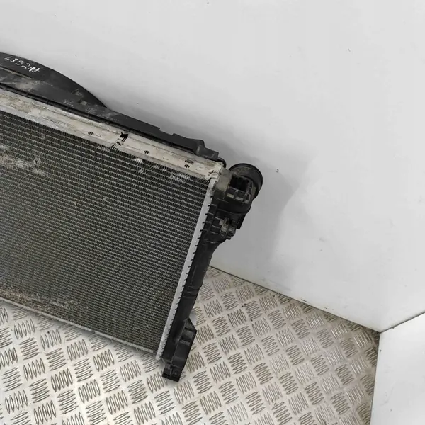 Pièce de refroidissement d'occasion OEM A2049060212 Mercedes image 3