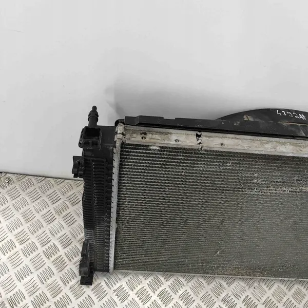 Pièce de refroidissement d'occasion OEM A2049060212 Mercedes image 4