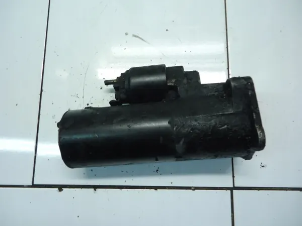 Starter VW Audi OEM 0001124020 0689110 1.9 TDI image 4