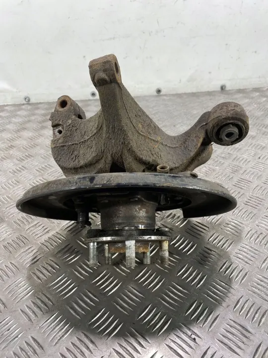 Moyeu roue arrière Subaru FBZ20699 - Pièce OE d'occasion image 3