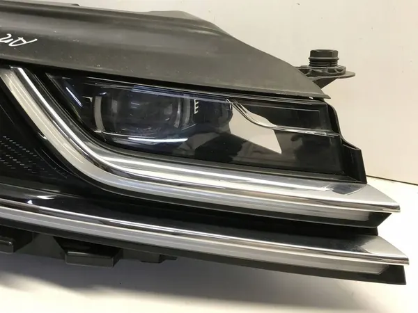 Oikea Etuvalaisin VW Arteon 3G8 Lift Full LED 3G8941114 image 7