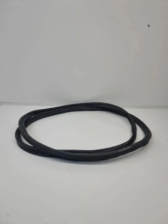 OEM A takaoven tiiviste Land Rover Range Rover Sportille image 2