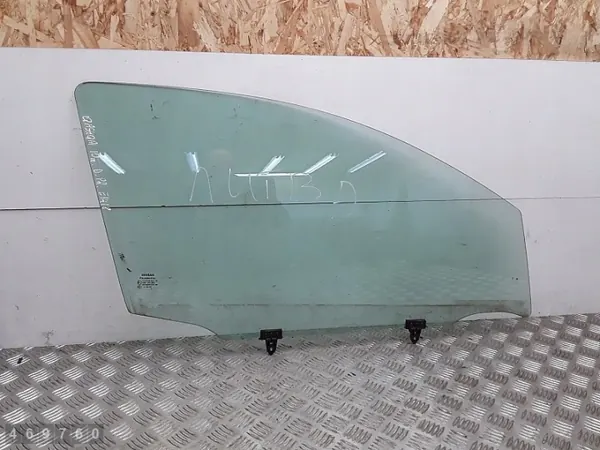 Nissan Qashqai Türglas OEM e143r001582 - Gebraucht image 2