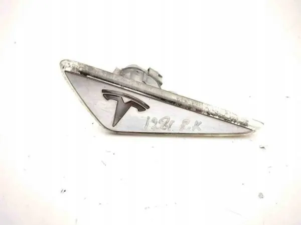 Clignotant d'aile gauche Tesla Model S OEM 6007707 image 2