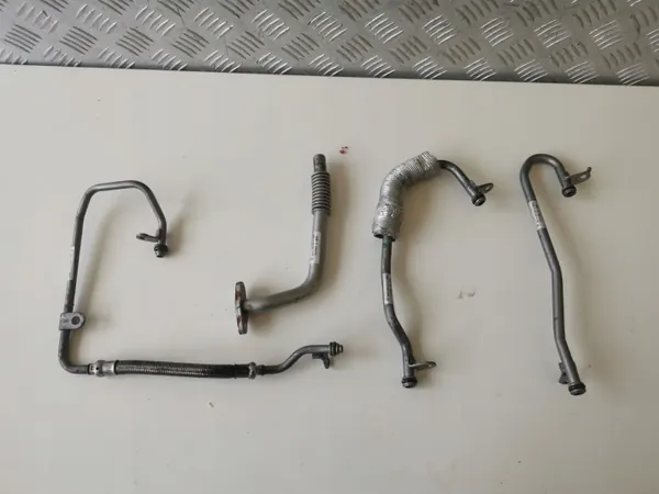 Mercedes öljyputki OEM A2740900577 W205 C300 2.0 CGI image 2