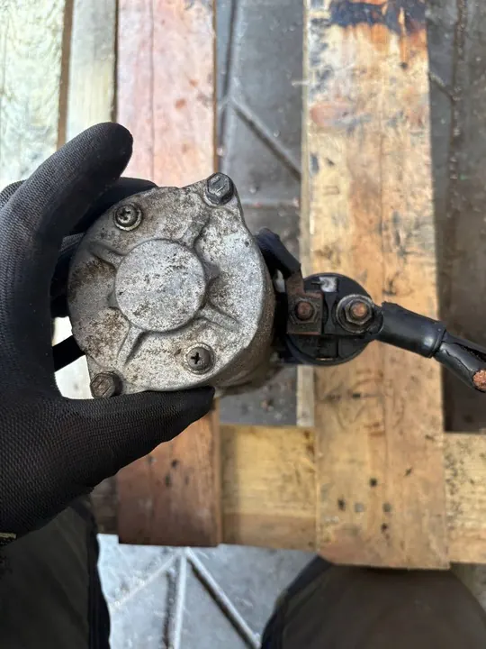 Motor de arranque Mitsubishi Pajero M008T5071 image 2