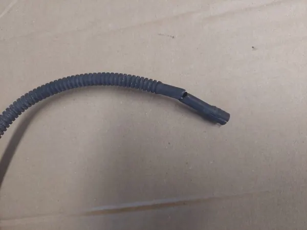 Filtro de carbón OEM 1J0201801H para VW Golf IV, Audi A3 image 3