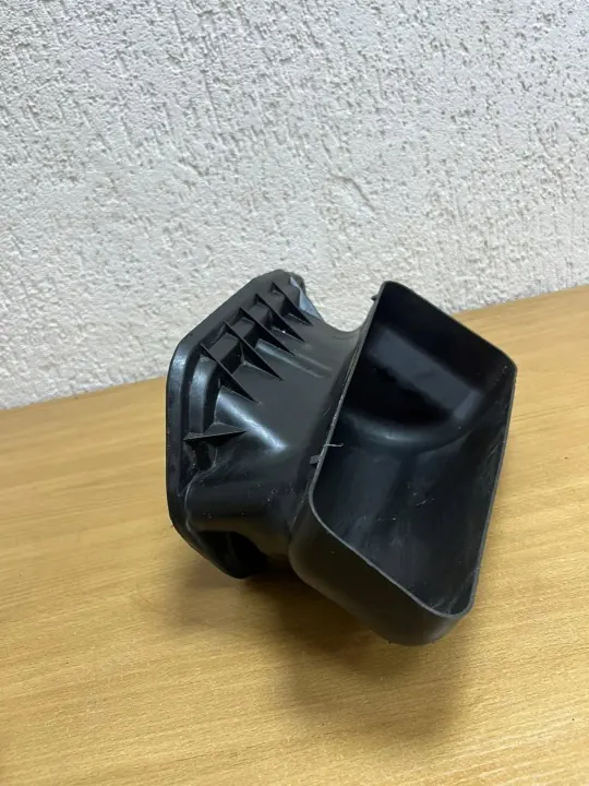 Conduit de ventilation habitacle Audi A8 OEM D6994 image 5