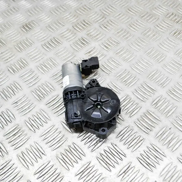 Kattoluukun moottori OEM 60483654100 Mercedes-Benz E Coupé image 2