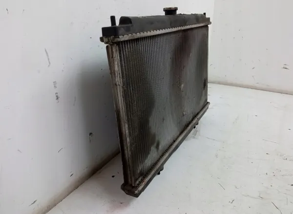 Radiador de agua Nissan Primera image 3