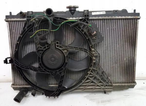 Radiador de agua Nissan Primera image 4