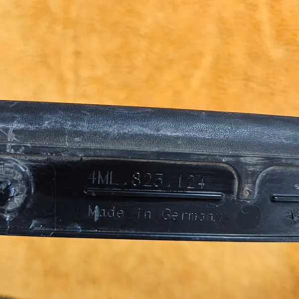 Lamborghini Urus Hood Seal OEM 4ML823124 - Front image 4