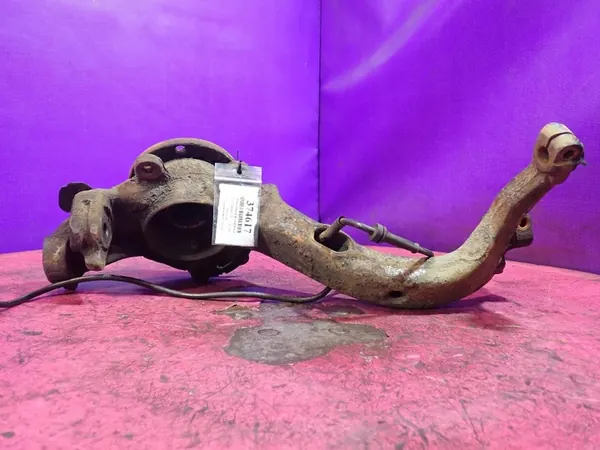 VW Passat B5 96-00 Mozzo anteriore sinistro ABS 8D0407257S image 5