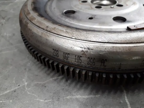 Volante bimassa Audi TT 2.0 TSFI image 3