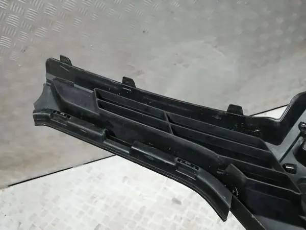 RENAULT MEGANE 3 III GRILL FRAME 623101286R image 6