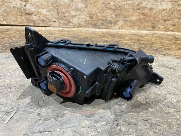 Skoda Fabia IV 4 6VA 21- Farol Antiniebla Direito Frontal image 5