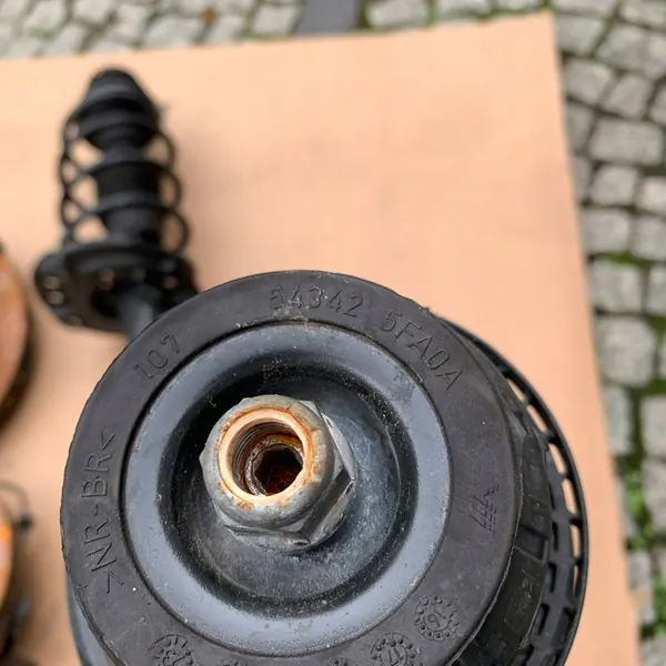 Snodo Amortizzatore Dacia Jogger 1.5 DCI image 8