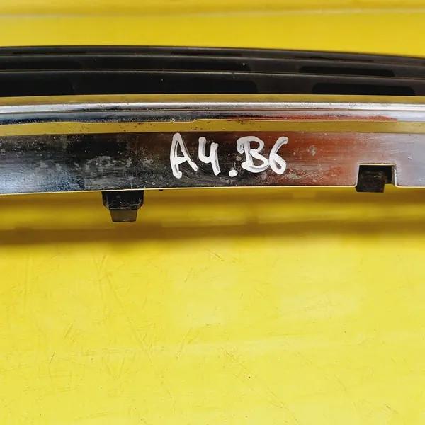 Rejilla Central de Parachoques Cromada Audi A4 S4 B6 8E 8H 8E0807647 image 5