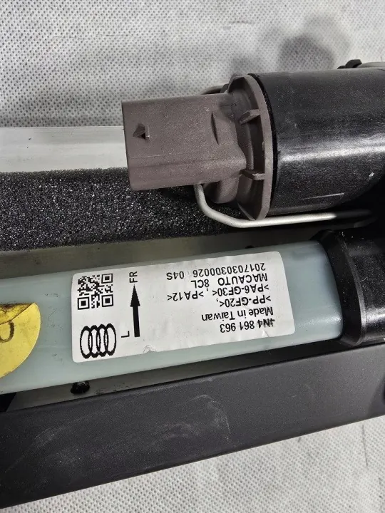 Audi A8 D5 Vasen Taka Aurinkoverho OEM 4N4861333 4N4861963 image 4