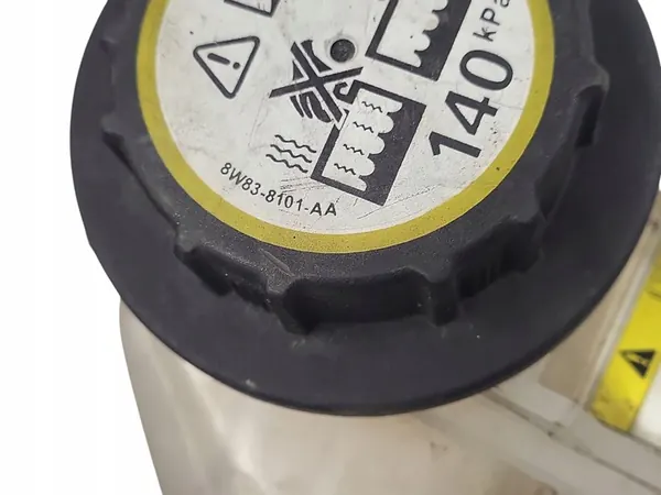 Expansietank Range Rover Sport L494 YC15-8B099-AA image 6