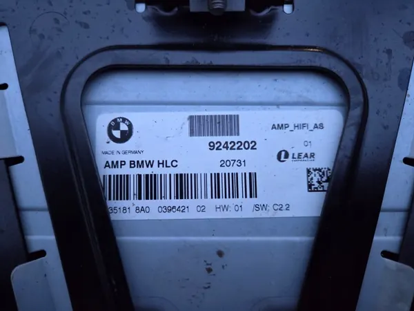 Pompe de direction assistée BMW1 F20 F21 OEM 9242202 image 4