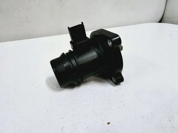 OPEL AMPERA CHEVROLET VOLT Carcasa de Termostato 55576890 image 2