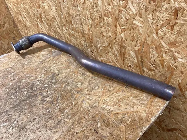 Porsche Macan Pakoputken Vaimennin OEM 95B253300Q image 3