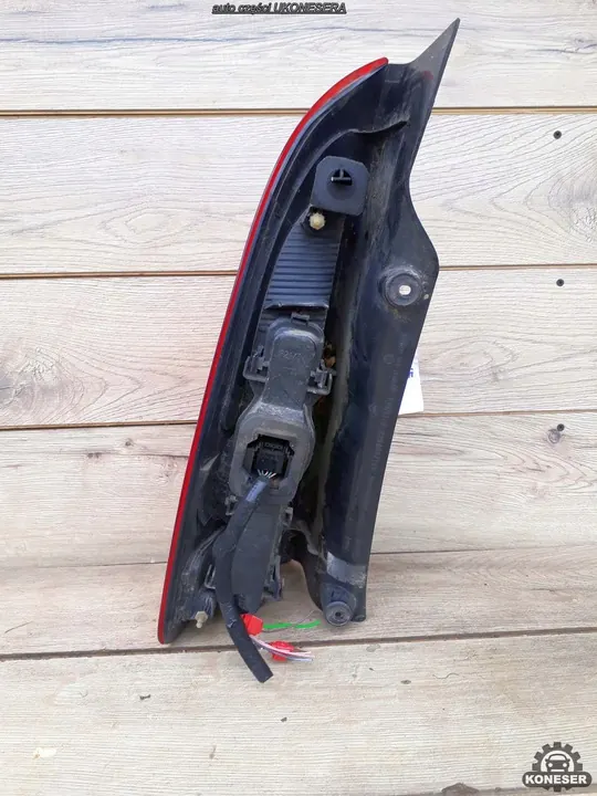 LÁMPARA TRASERA DERECHA RENAULT ESPACE IV 8200027152 image 2