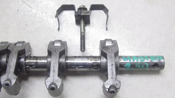 Renault Master II 2.5 Interruptor de elevação 8200007915 image 3