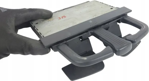 Juomakuppiteline VW Golf IV Bora OEM 1J0858601B image 5