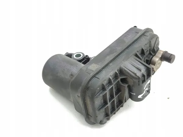 Volkswagen Golf VIII 2023 Turbolader elektrischer Stellmotor 04E145725DQ image 3