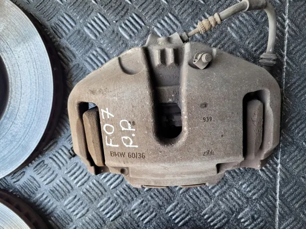 OEM ZACISKI etujarrusatulat BMW 5 GT F07:lle image 4