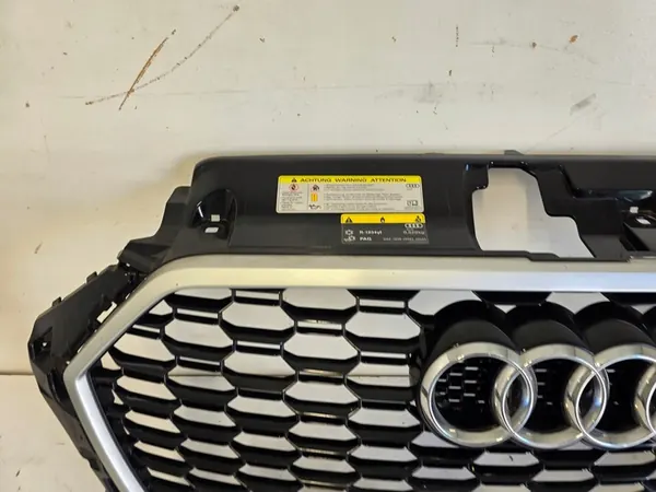 AUDI A3 RS3 8V5 SEDAN GRILL ORYGINAŁ 8V5853651R image 2