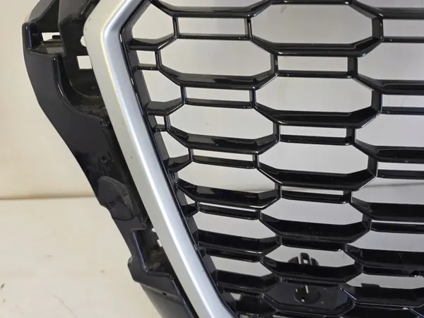 AUDI A3 RS3 8V5 SEDAN GRILL ORYGINAŁ 8V5853651R image 5