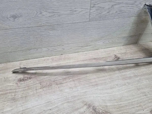 Mitsubishi OE 6407A245 krominen puskurin vasen image 2