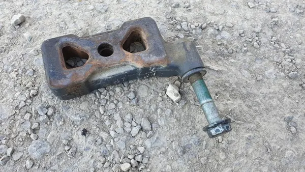 Framfjädringsfäste OEM 9603221528 image 2