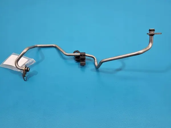 Skoda OE Turbosmörjningsrör OEM 05E145140N image 4