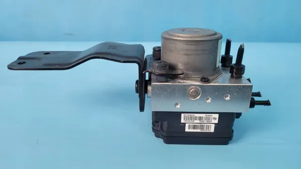 Pompe ABS HYUNDAI i30 III OEM G4589-38500 Occasion image 4