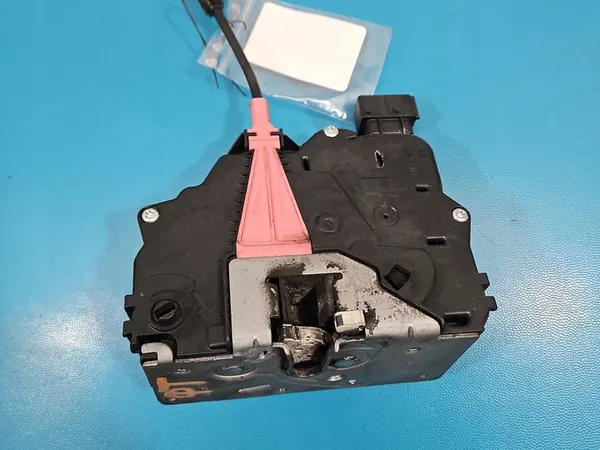 Höger Baklås 13431845 Opel Corsa E 6PIN image 3