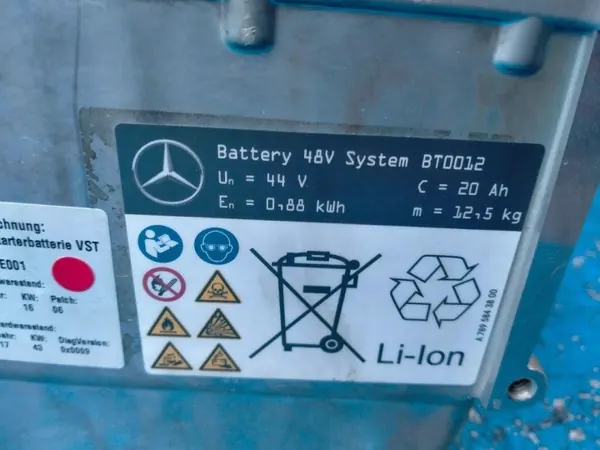 Batterie Hybride Mercedes A0009825313 - 1Ah Occasion image 7