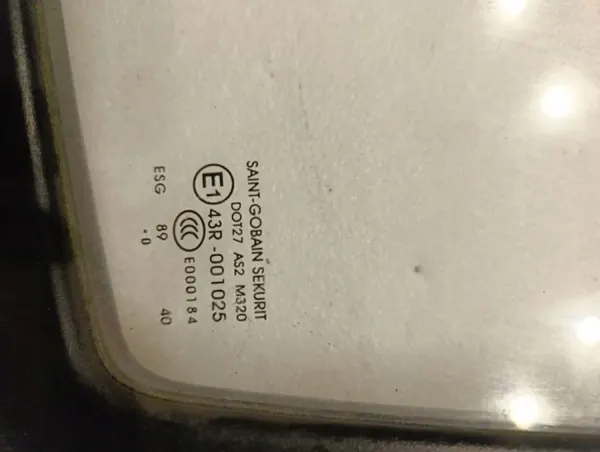 Käytetty vasen etulasi OEM DOT27AS2M320 image 2