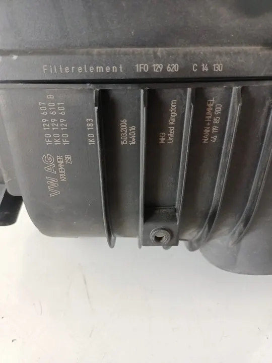 Ilmansuodattimen Kotelo Audi A3 8P 1.6 MPI image 3