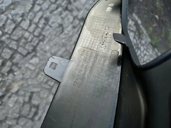 Diffusore paraurti posteriore Audi A6 C8 S-Line 4K0807521B image 3