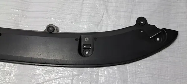 VW Golf VI Framskärmsspoiler 5K0807110A image 2