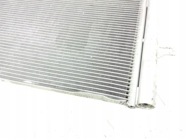 Tesla 1077083-00-B AC-kondensaattori - Käytetty OEM-os image 6