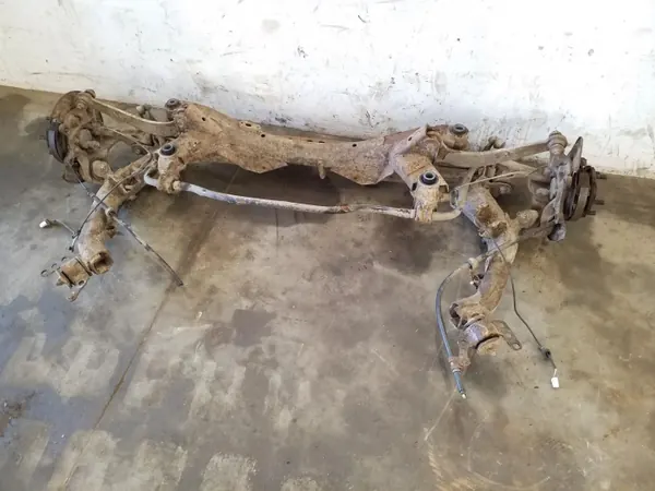 Toyota Avensis Hinterachsträger OEM ARA291063 - Gebraucht image 2